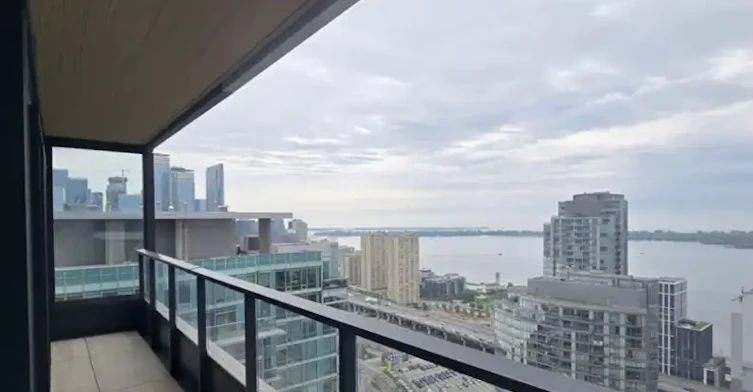 1 Concord Cityplace Way, Toronto, ON, M5V 0T5 - 10