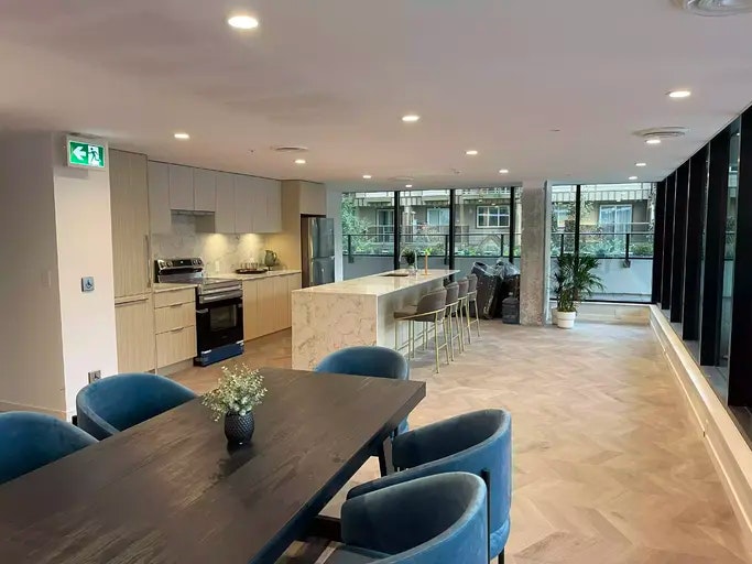 10333 133 Street, Surrey, BC, V3R 2H4 - 12