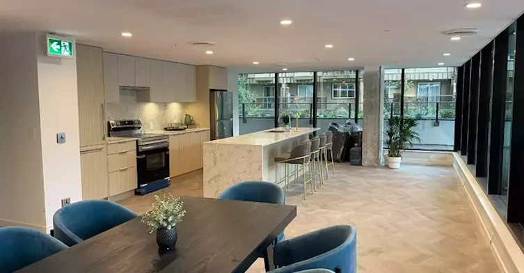 10333 133 Street, Surrey, BC, V3R 2H4 - 12