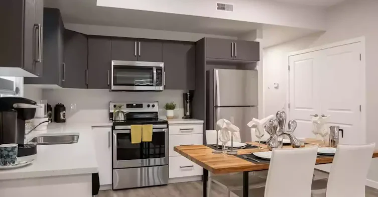 839 Panet Road, Winnipeg, MB, R2K 4C9