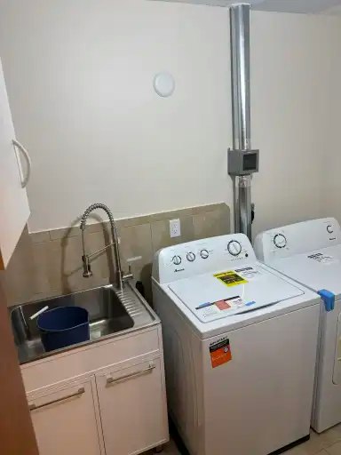 871 Erie Street East, Windsor, ON, N9A 3Y7 - 18