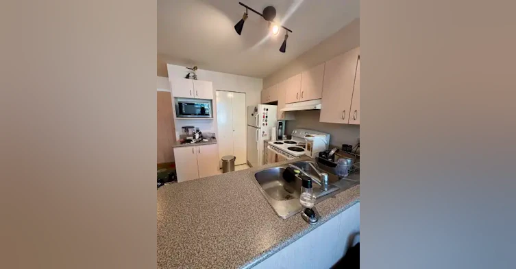 418 East Broadway, Vancouver, BC, V5T 1X2 - 11