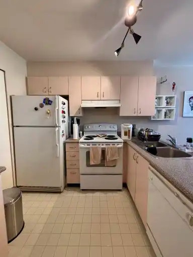 418 East Broadway, Vancouver, BC, V5T 1X2 - 10