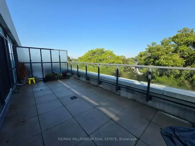 1630 Queen Street East, Toronto, ON, M4L 0B3 - 6