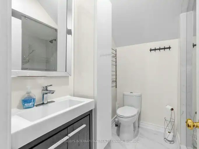 212 Carlton Street, Toronto, ON, M5A 2L1 - 11