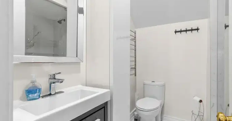 212 Carlton Street, Toronto, ON, M5A 2L1 - 11