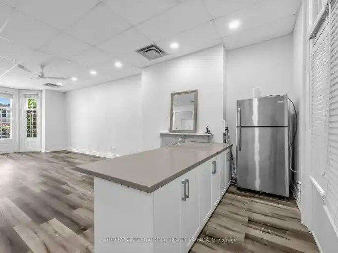 212 Carlton Street, Toronto, ON, M5A 2L1 - 4