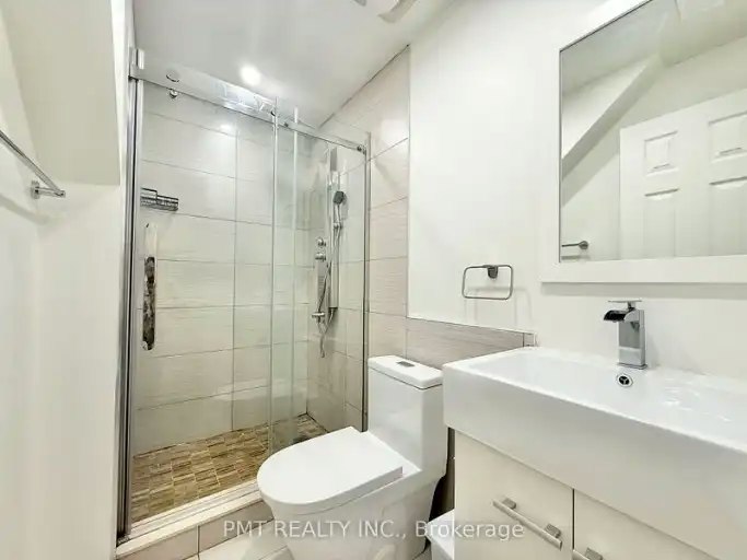 8 Rusholme Park Crescent, Toronto, ON, M6J 2C9 - 2