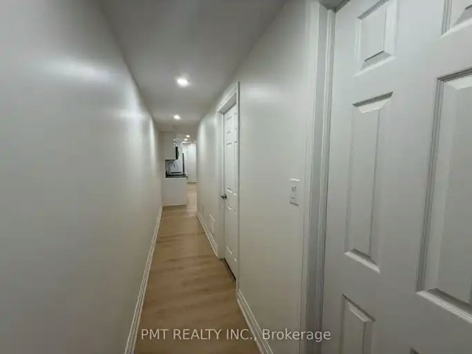 8 Rusholme Park Crescent, Toronto, ON, M6J 2C9 - 5
