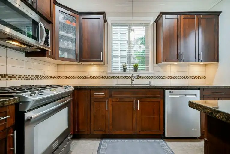 35626 Mckee Road, Abbotsford, BC, V3G 0A3 - 9