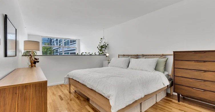 418 East Broadway, Vancouver, BC - 11