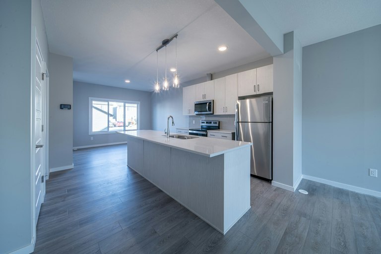 2068 159 Street Southwest, Edmonton, AB, T6W 1A4