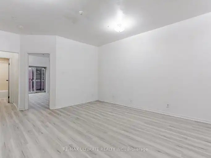 996 Queen Street East, Toronto, ON, M4M 1K1 - 6