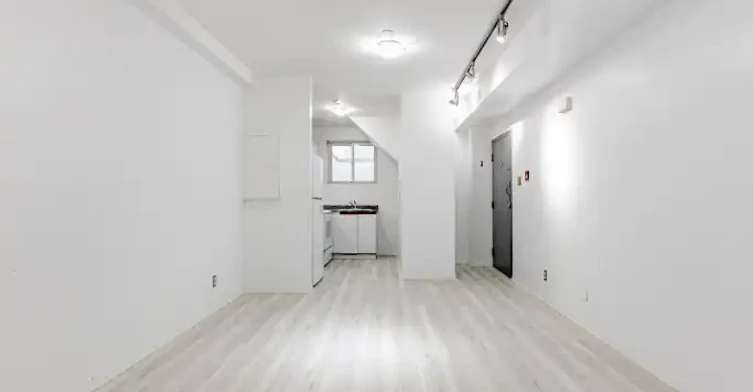 996 Queen Street East, Toronto, ON, M4M 1K1 - 10