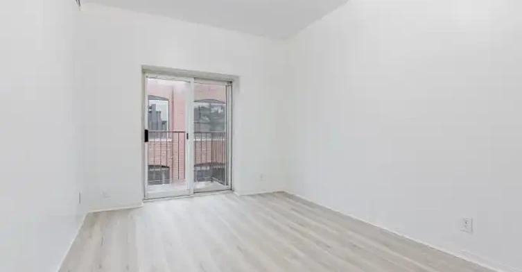 996 Queen Street East, Toronto, ON, M4M 1K1 - 2