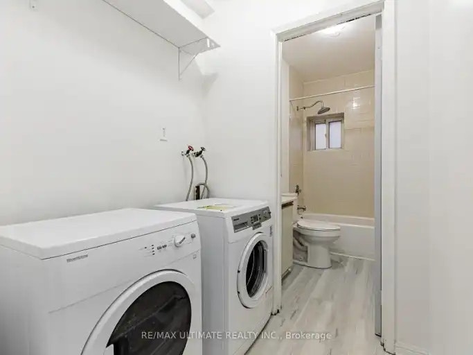 996 Queen Street East, Toronto, ON, M4M 1K1 - 5