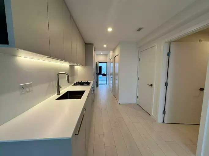 1120 East Georgia Street, Vancouver, BC, V6A 0K2 - 3