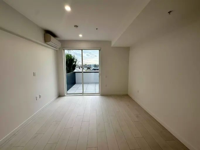 1120 East Georgia Street, Vancouver, BC, V6A 0K2 - 7