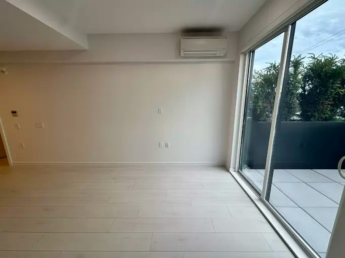 1120 East Georgia Street, Vancouver, BC, V6A 0K2 - 5