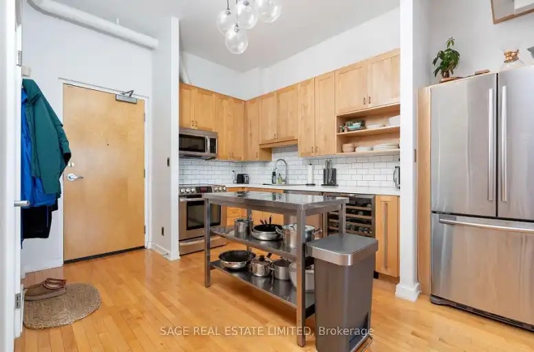 766 King Street West, Toronto, ON, M5V 1N6 - 4