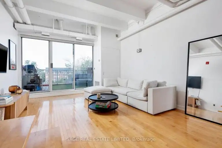766 King Street West, Toronto, ON, M5V 1N6