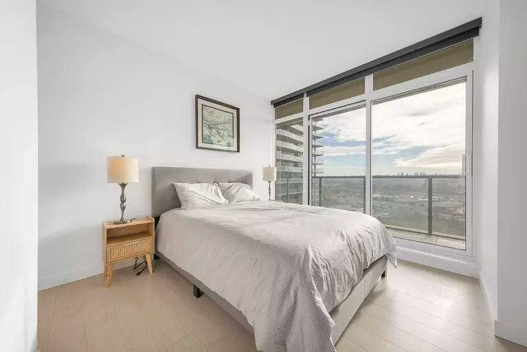 4880 Lougheed Highway, Burnaby, BC, V5C 0N1 - 19