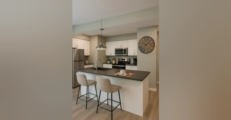 304 Barrie Road, Orillia, ON, L3V 2R7 - 2