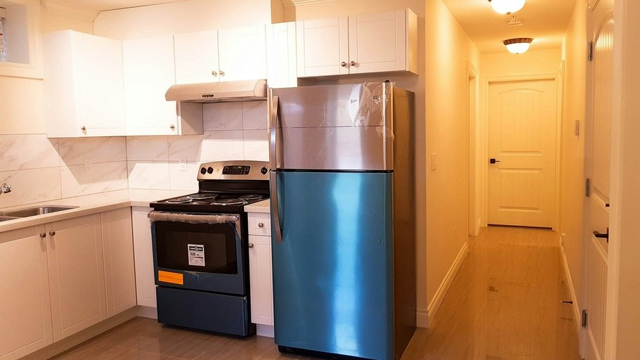 3477 Anzio Drive, Vancouver, BC, V5M 4E2 - 4