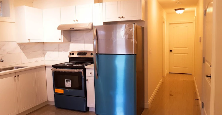 3477 Anzio Drive, Vancouver, BC, V5M 4E2 - 4