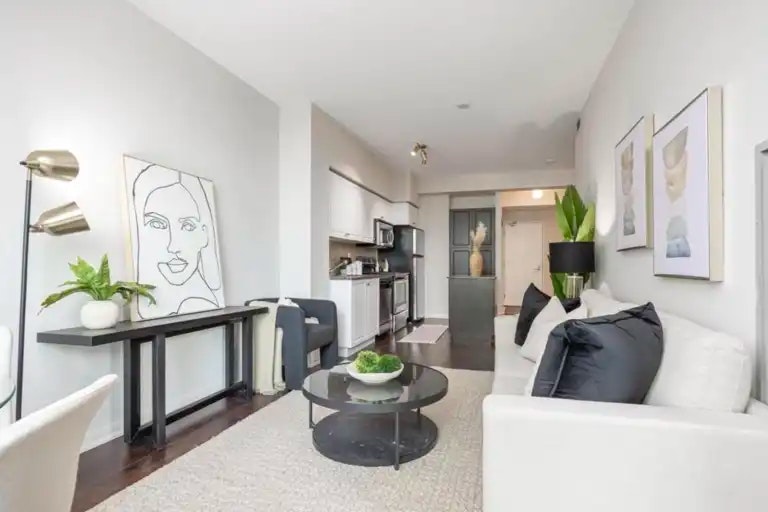 215 Fort York Boulevard, Toronto, ON, M5V 4A2 - 5