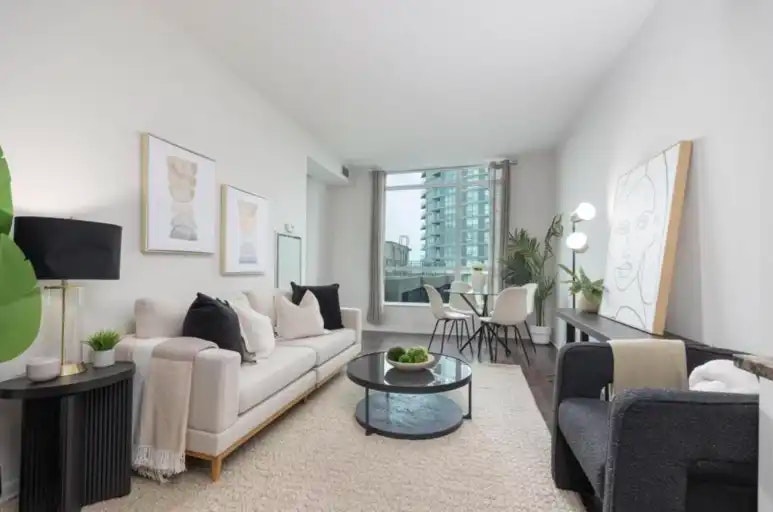 215 Fort York Boulevard, Toronto, ON, M5V 4A2 - 4