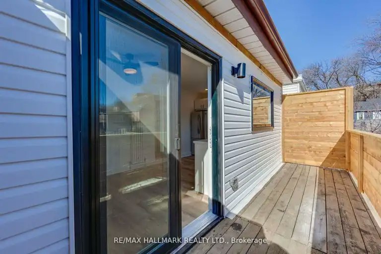 327 Kenilworth Avenue, Toronto, ON, M4L 3S9 - 6