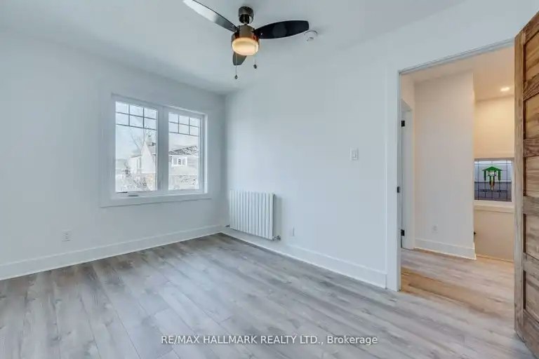 327 Kenilworth Avenue, Toronto, ON, M4L 3S9 - 7