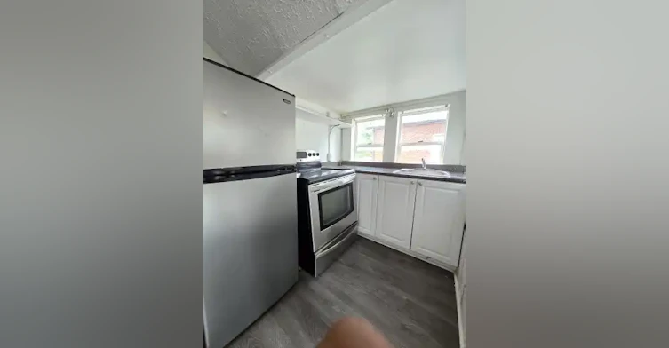 41 Fairbanks Street, Oshawa, ON, L1H 2L7 - 6