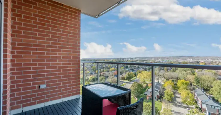 551 Maple Avenue, Burlington, ON, L7S 1M7 - 4