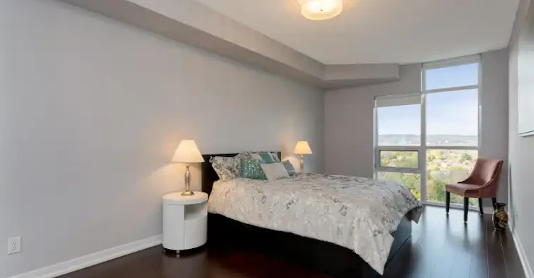 551 Maple Avenue, Burlington, ON, L7S 1M7 - 2