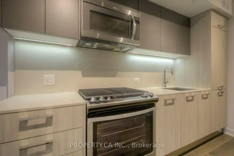 665 Kingston Road, Toronto, ON, M4E 0B6 - 4