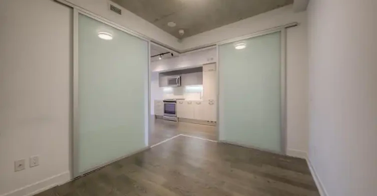 665 Kingston Road, Toronto, ON, M4E 0B6 - 10