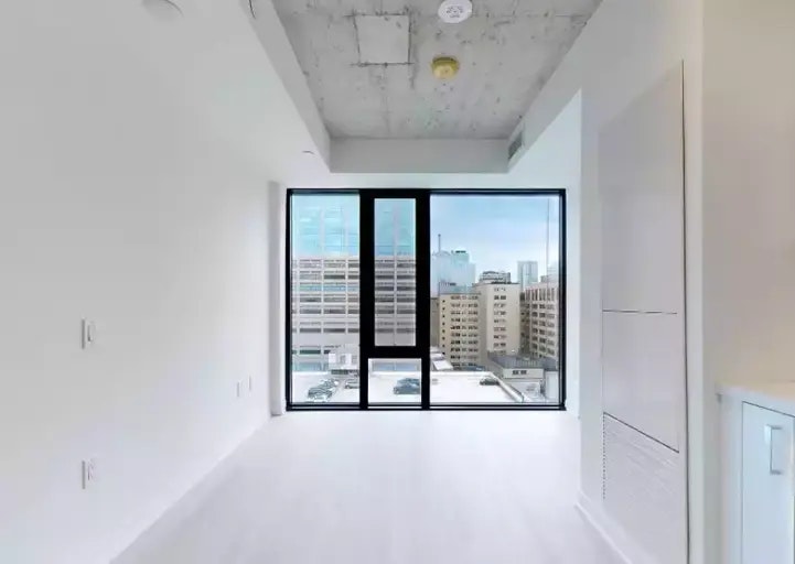 195 Mccaul Street, Toronto, ON, M5T 0E5