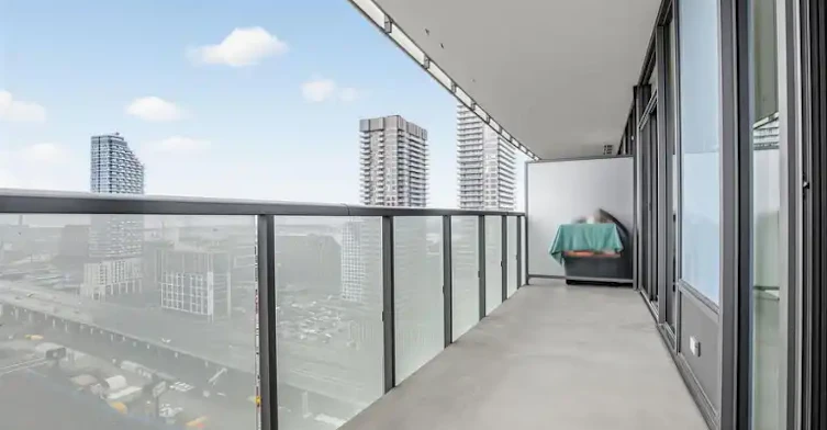 1 Market Street, Toronto, ON, M5E 0A2 - 5