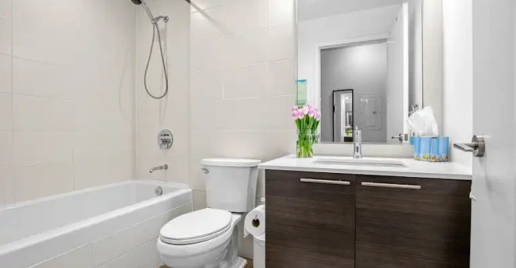 1 Market Street, Toronto, ON, M5E 0A2 - 9