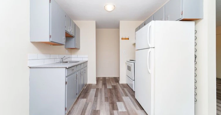 5506 41 Street, Red Deer, AB, T4N 1A7 - 9