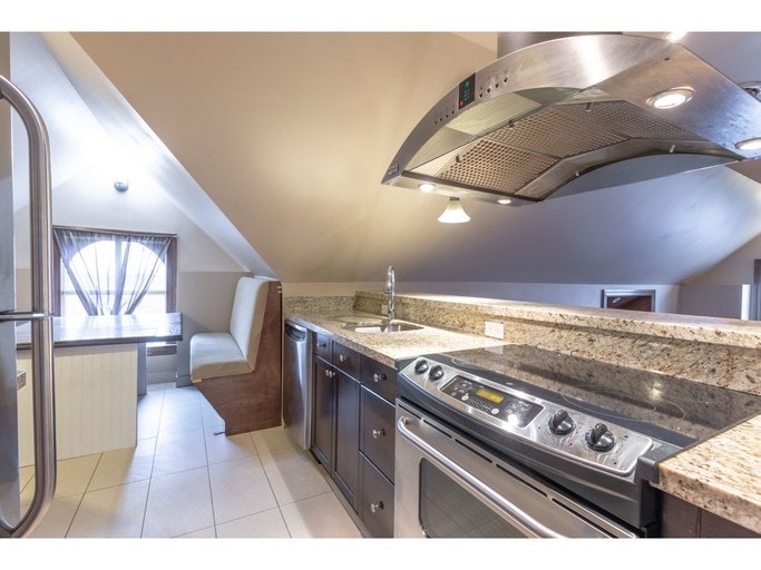 231 Main Street West, Hamilton, ON, L8P 1J4 - 4