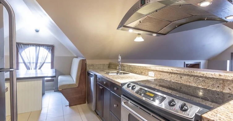 231 Main Street West, Hamilton, ON, L8P 1J4 - 4