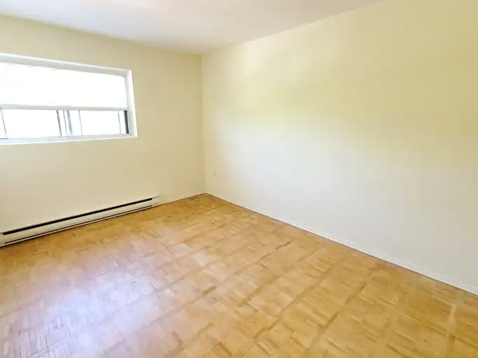 563 Oxford Street, Oshawa, ON, L1J 3V5 - 7