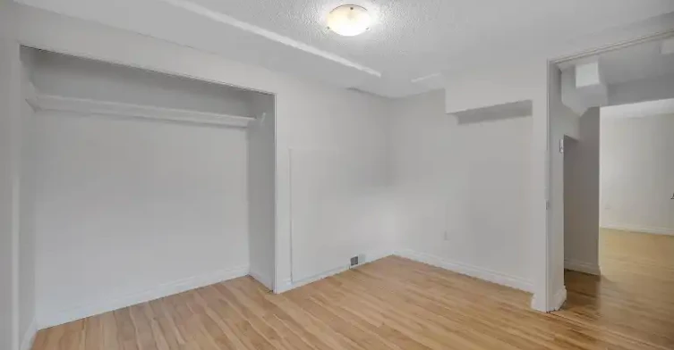 10843 64 Avenue Northwest, Edmonton, AB, T6H 1T3 - 13