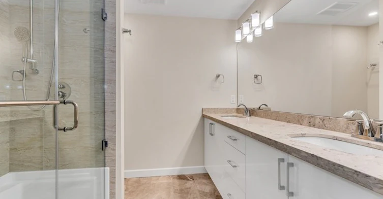 14588 Mcdougall Drive, Surrey, BC, V4P 0H1 - 11