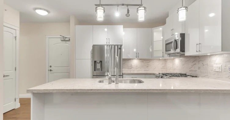 14588 Mcdougall Drive, Surrey, BC, V4P 0H1 - 7