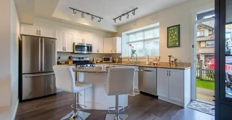 55 Hawthorn Drive, Port Moody, BC, V3H 0B3 - 6