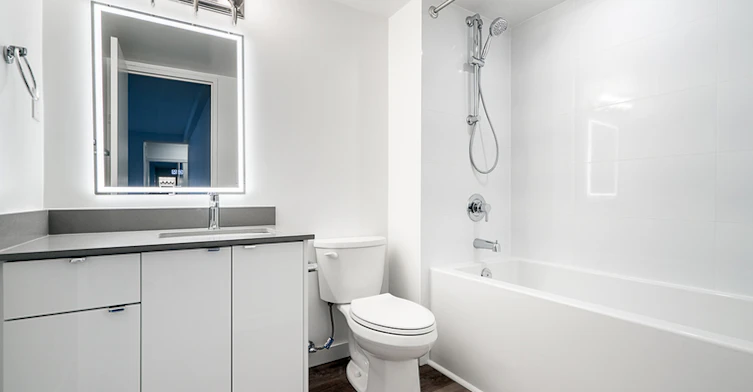 1230 Nelson Street, Vancouver, BC, V6E 1J6 - 4